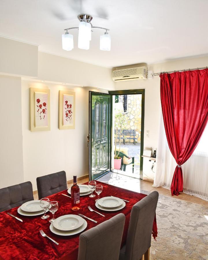 Marilou'S Cottage Agios Matthaios  ภายนอก รูปภาพ
